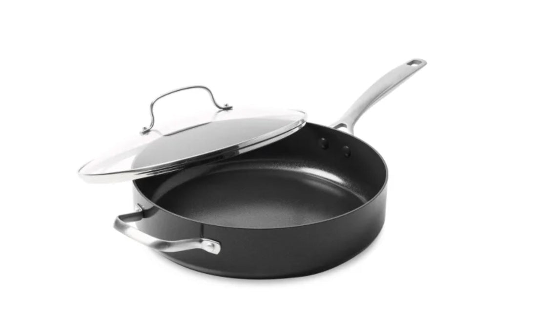 Quelle est la différence entre un wok et une sauteuse ?