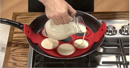 Pancakes cuits avec le moule FLIPCOOK™