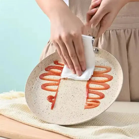 Poêle à crêpe induction ECOPIERRE™ design pierre naturelle – élégance et facilité d’entretien