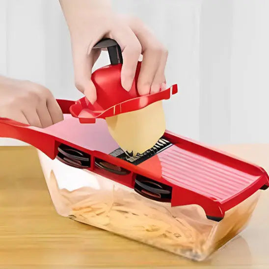 mandoline-protege-main-chefslice