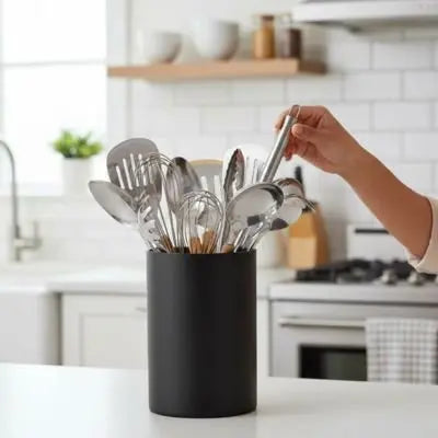 Pot ustensiles cuisine 